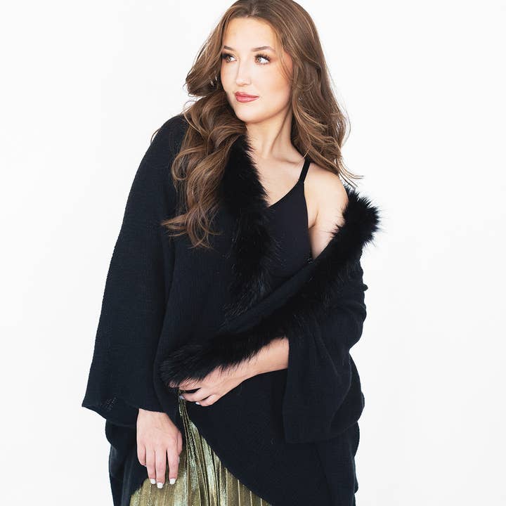 Viv&Lou - Wholesale Wrap - Women's - Black Faux Fur Pippa Shawl4