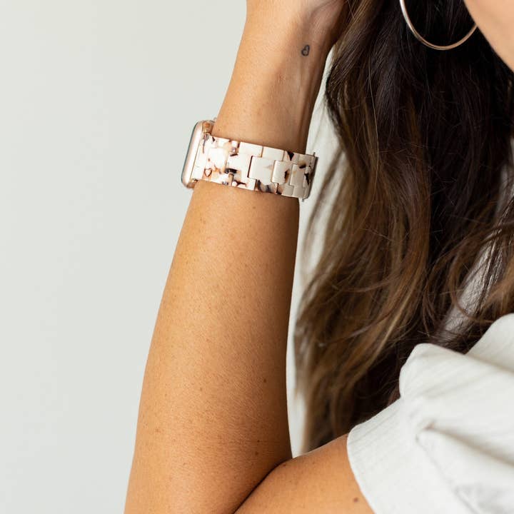 StrawberryAvocados - Vente Bracelet de montre – femme - Bracelet de montre Amy en acrylique Caramel Frap pour Apple5