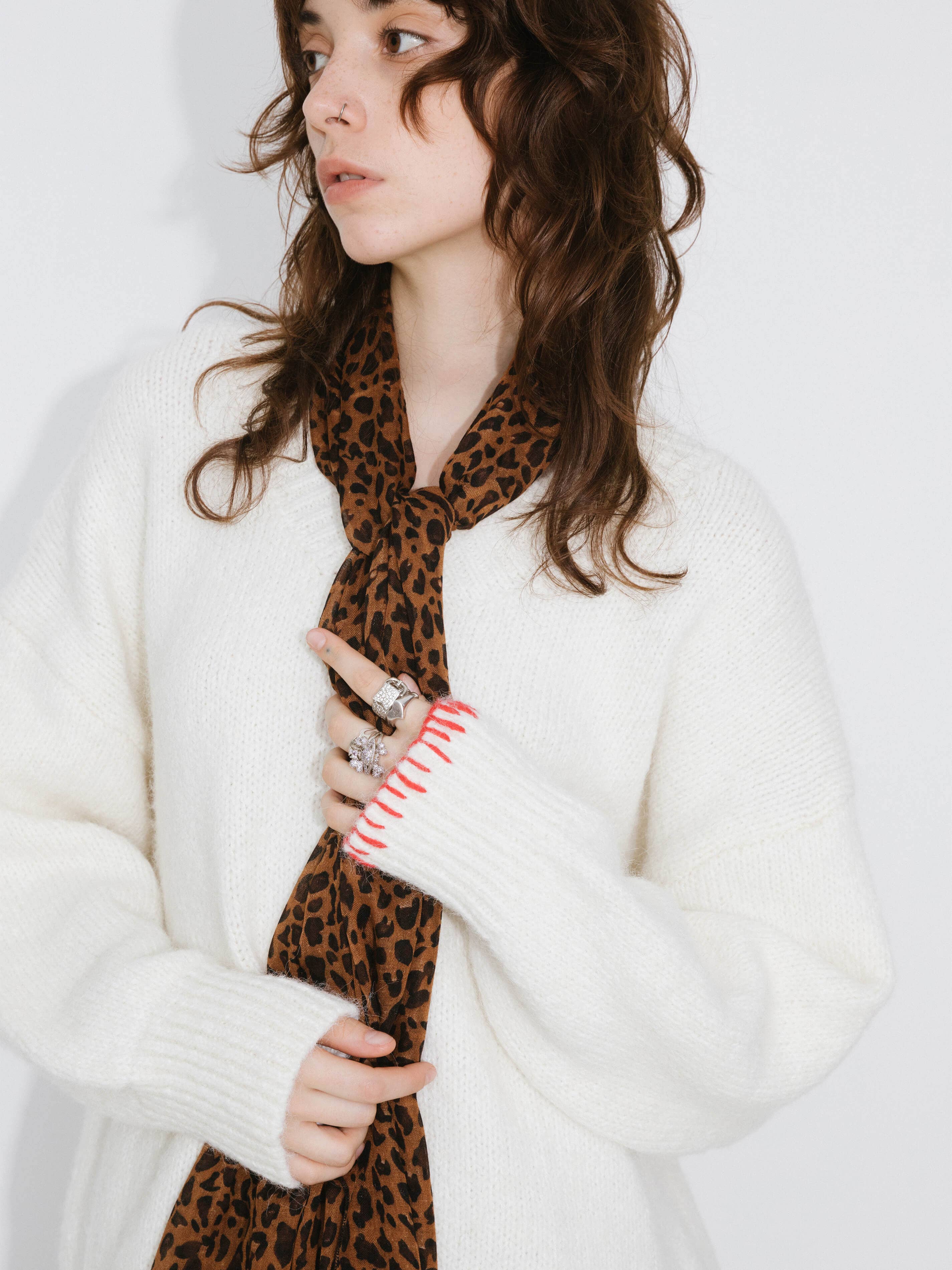 CUBIC - Wholesale Knit Sweater - Women's - V-Neck Alpaca Knitwear Jumper9