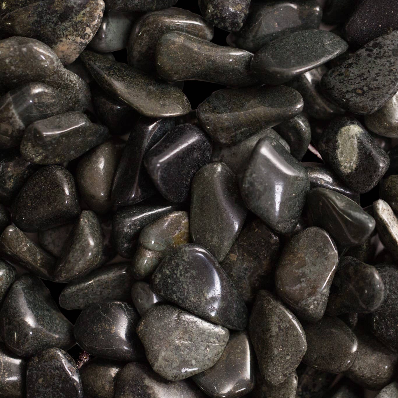 Craftstones - Wholesale Spiritual Stone/Crystal - Jade Black (Lemurian)0