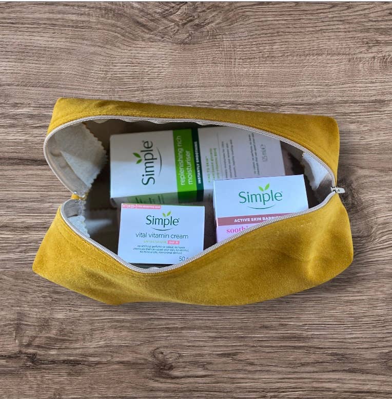 everydaybags.gifts - Wholesale Toiletry Bag - Women's - Handmade Mustard Velvet Wash Bag – Travel Toiletries 2