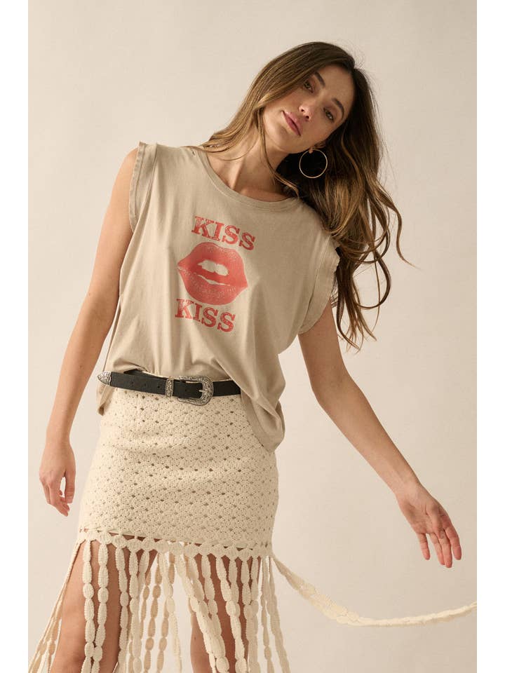 Stone Kiss Kiss Lips Distress Vintage-Wash Graphic Tee for wholesale on Faire
