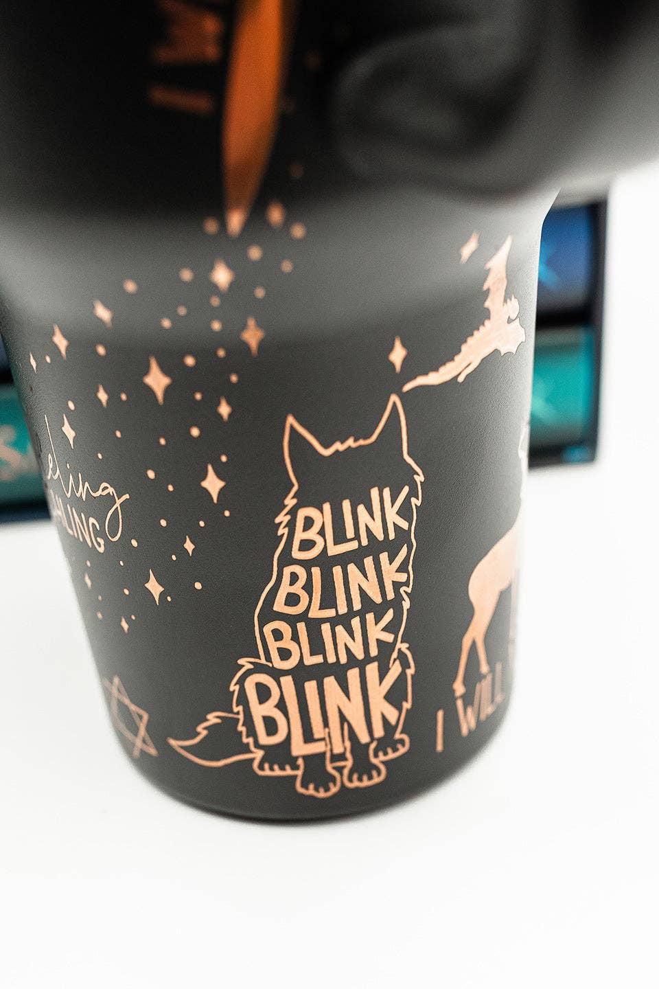 zoo&roo - Wholesale Insulated Mug/Tumbler - Throne of Glass 40 oz engraved tumbler | officially licensed10