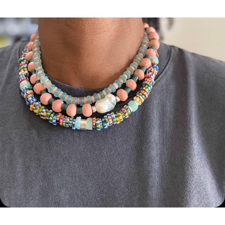 Natnat Creations - Vendita all'ingrosso Collane di perline/perle - COLLANA MBELE ~ Collana di perle di vetro africane