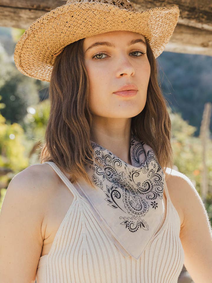 Bandana Floral Paisley Clássica - Algodão Leve 🌼 por atacado de Leto Accessories