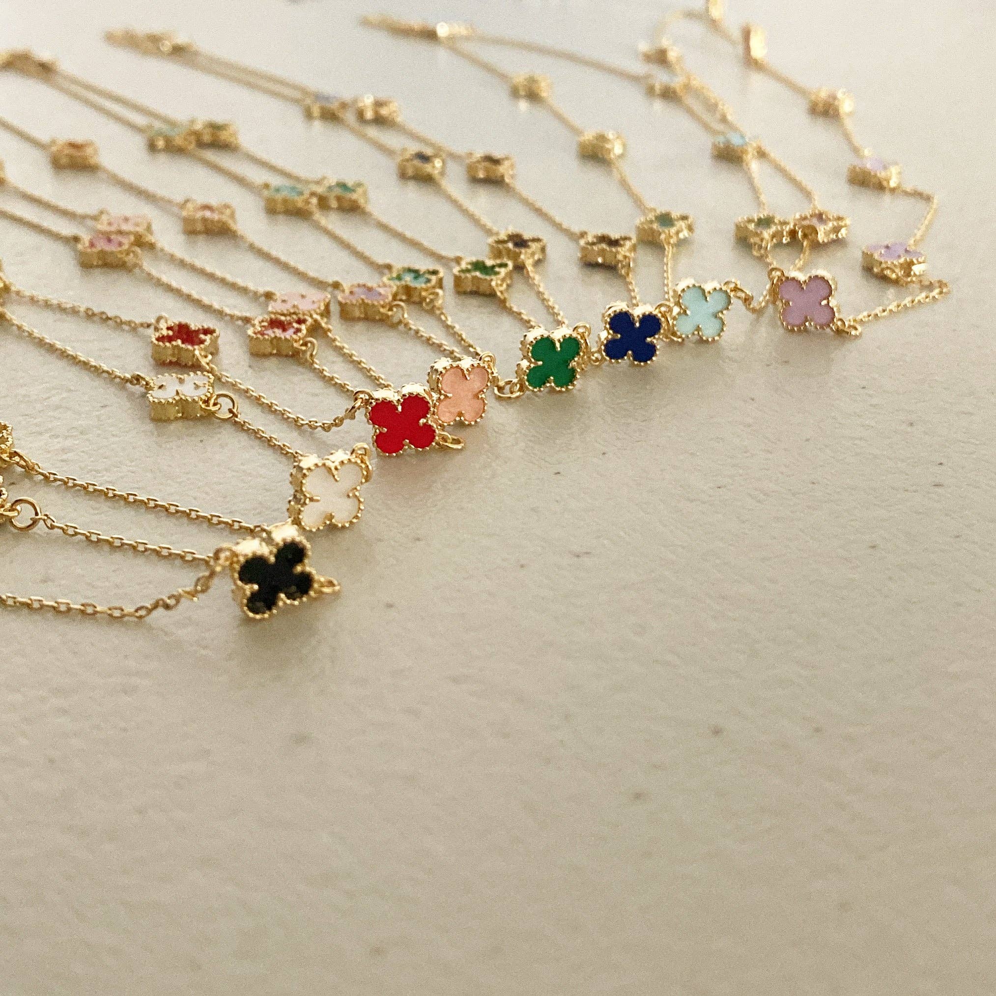 musthavemustget - Wholesale Pendant/Charm Necklace - Classic Clover Necklace4