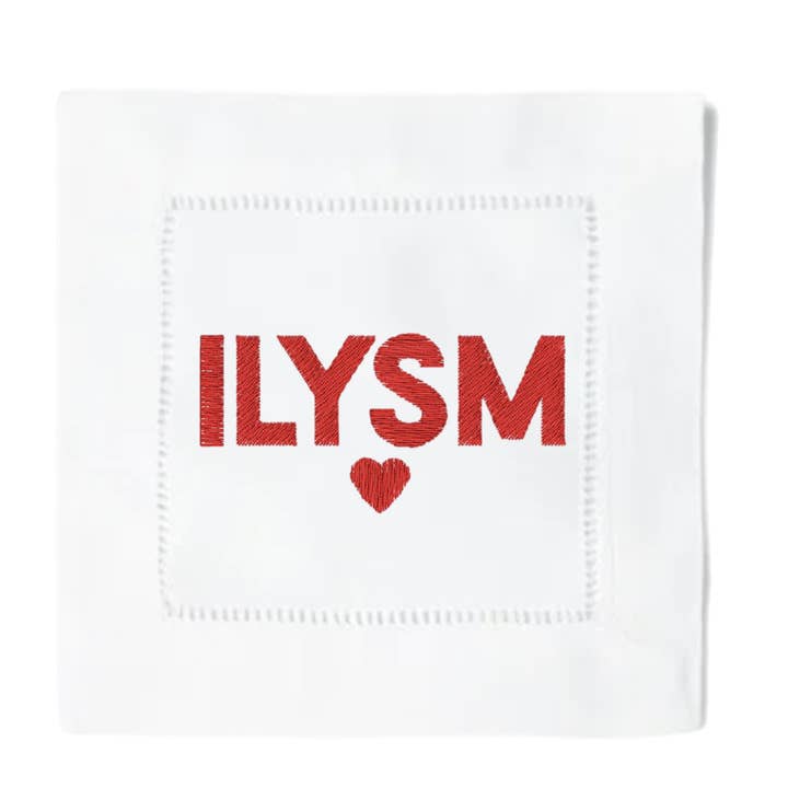 Serviettes à cocktail ILYSM pour la vente par Blythe Embroidery Co.