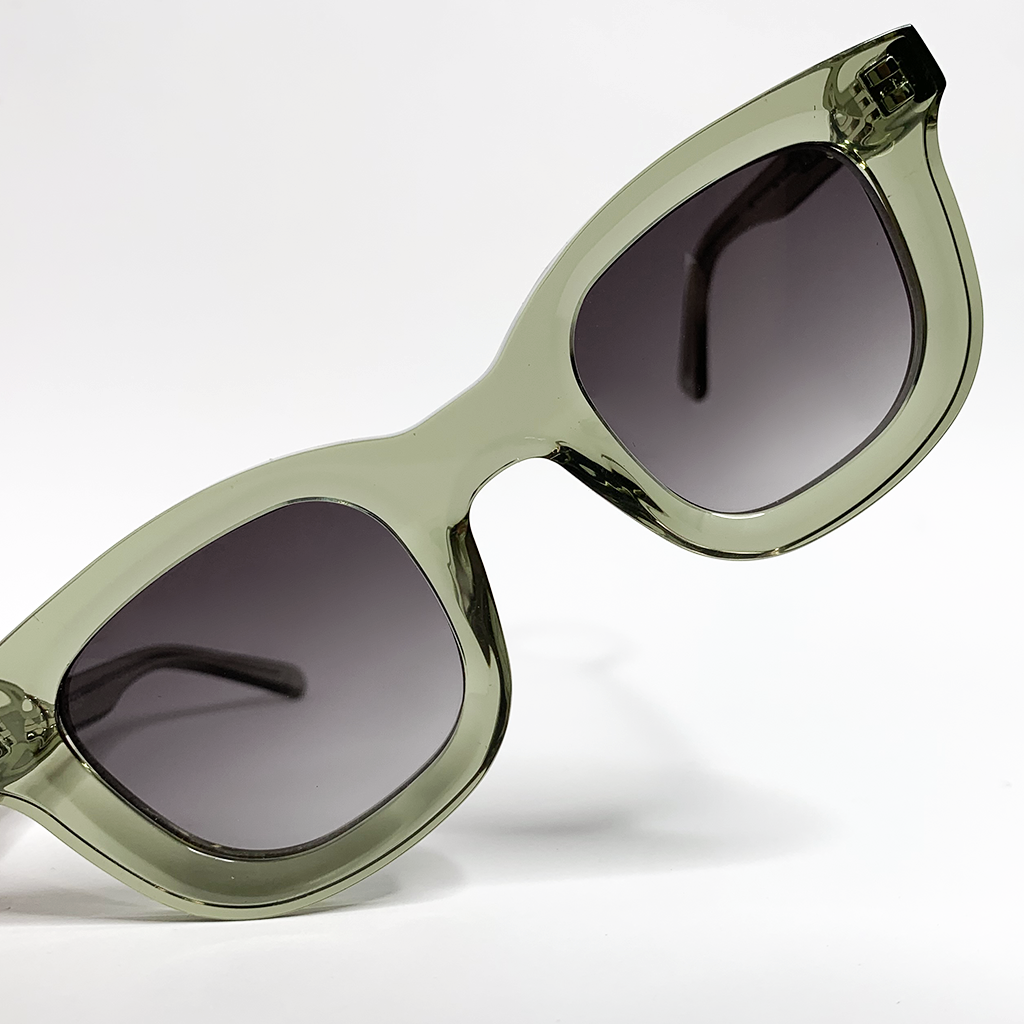 Élo & John – wholesale Solglasögon - Dam – SOPI - gröna kristallglasögon3