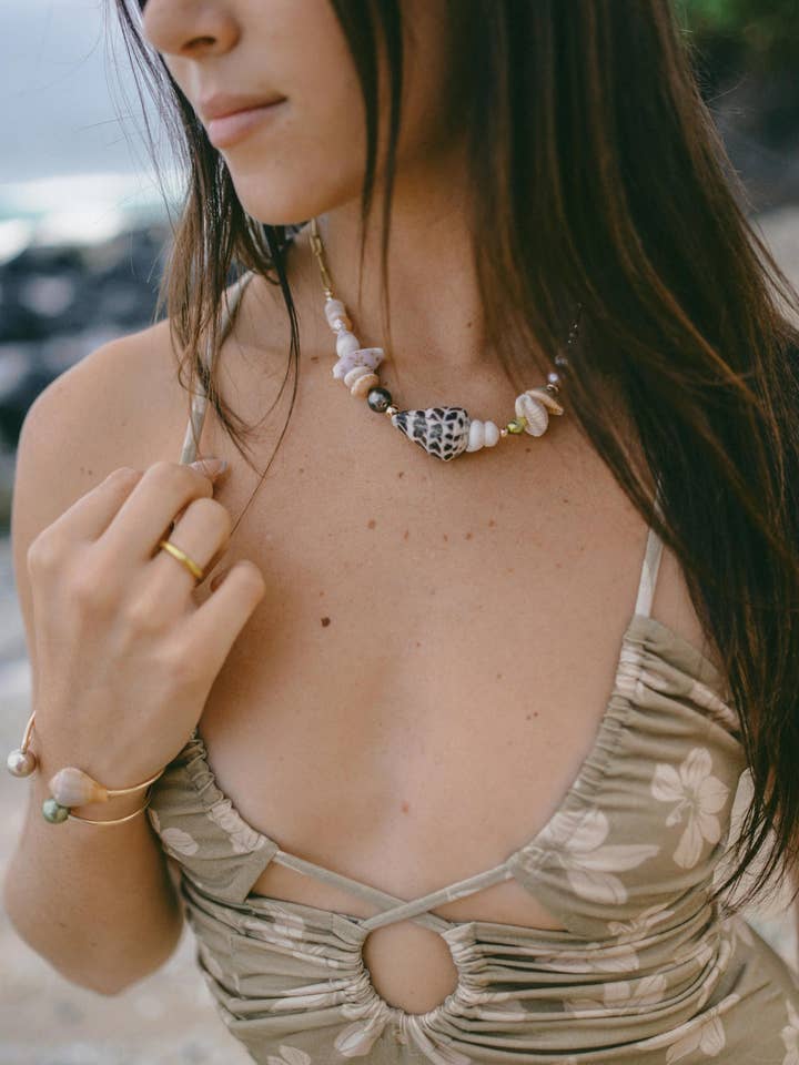 Anuenue Chaser Necklace for wholesale by Nani Shells