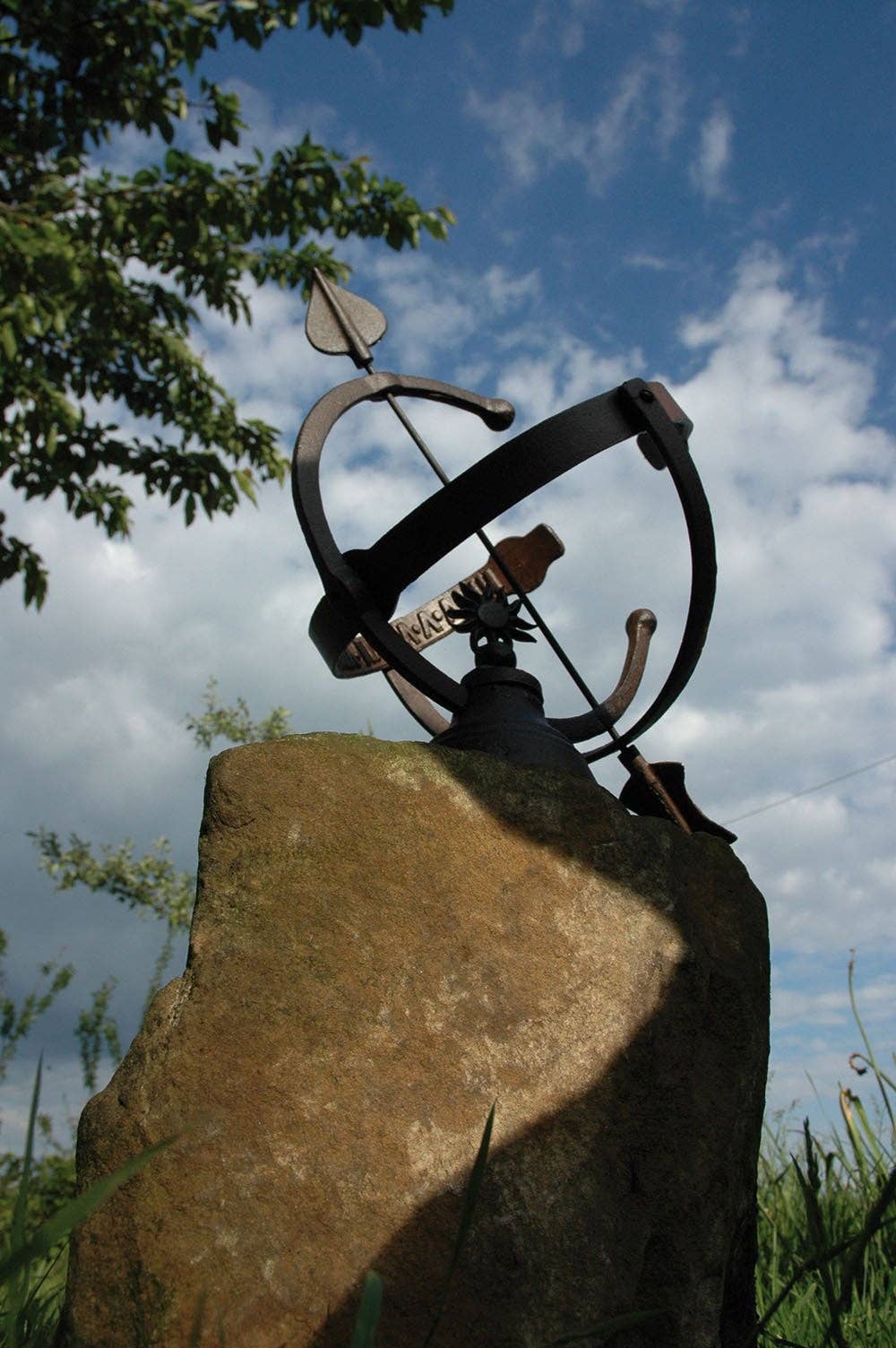 NACH - Wholesale Outdoor Ornament/Decor - Sundial1