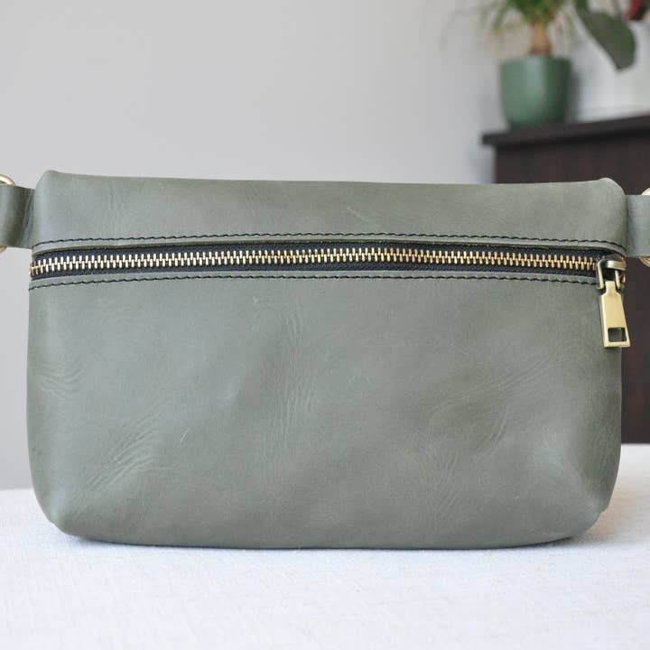 Zelaki Leather Company - Wholesale Belt Bag - Women's - Agow Belt Bag / Convertible Crossbody, Sling, and Belt Bag