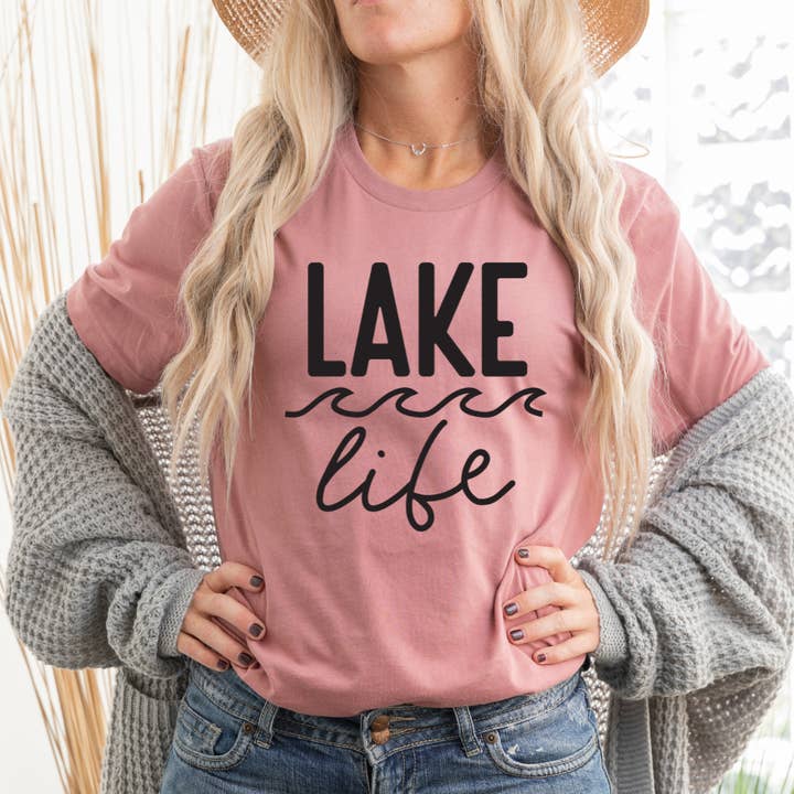 T-Shirt mit Lake Life-Grafik für den Großhandel von Londas Trendy Tees