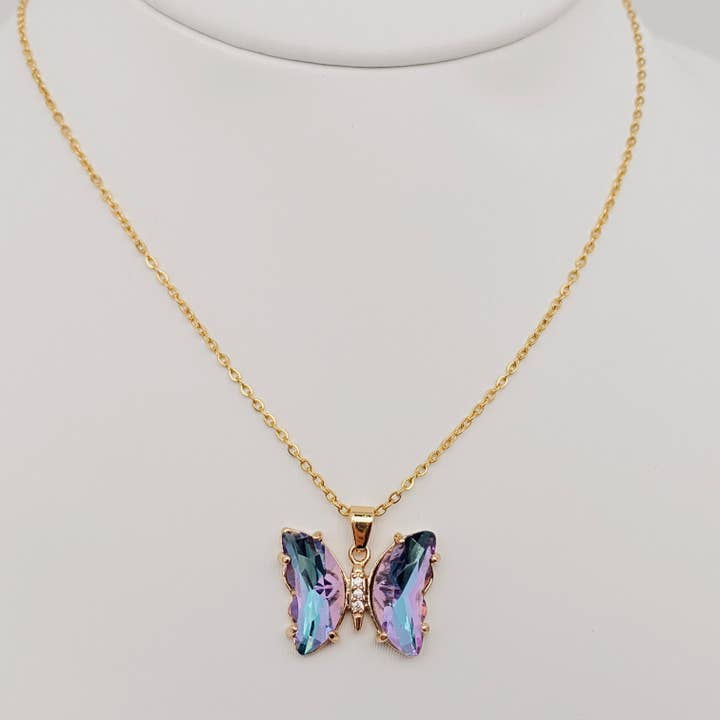 Mio Queena - Wholesale Pendant/Charm Necklace - Ladies Multicolor Glass Butterfly Pendant Necklace10
