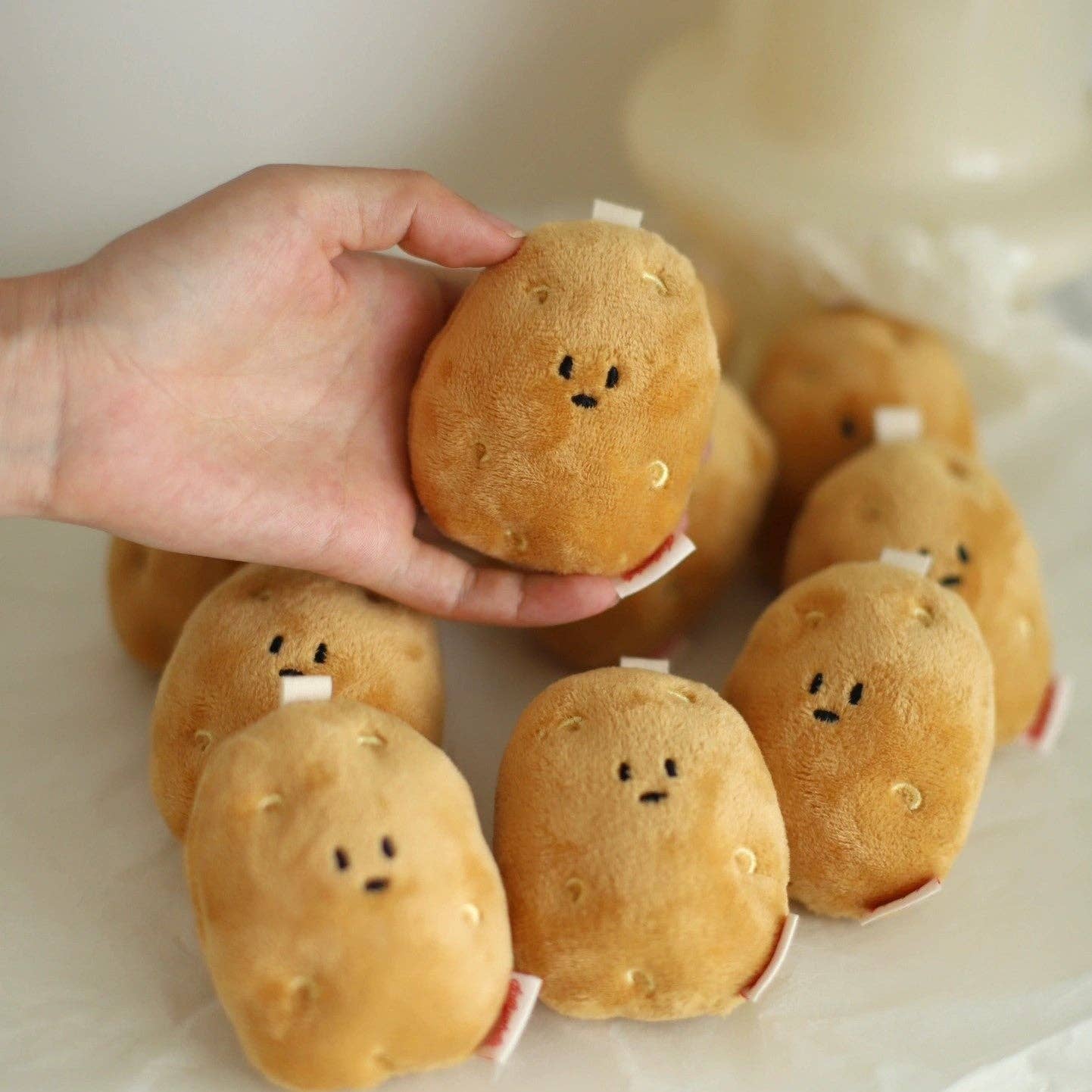 Hello Claws Limited – wholesale Stuffed/plush toy – Kids & baby – Daily White | Potato Plush Charm7