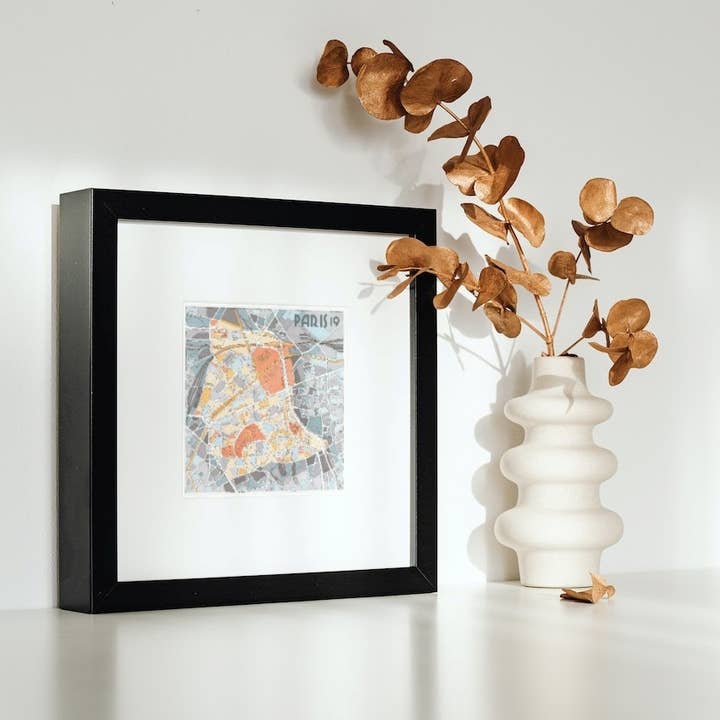 Poster del XIX arrondissement di PARIGI - Design City Maps per la vendita all'ingrosso da parte di EmYLo