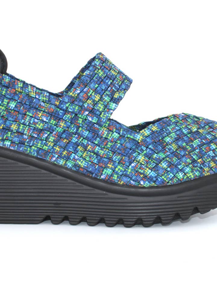 Lulia - Océan pour la vente par Bernie Mev