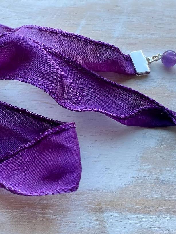 Crystals & Charms bladwijzer voor wholesale door R.Taylor Designs LLC