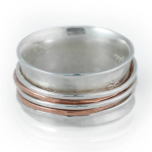 Spinner in argento fatto a mano con 5 fasce di argento e rame per la vendita all'ingrosso da parte di Frankly Lovely Jewellery