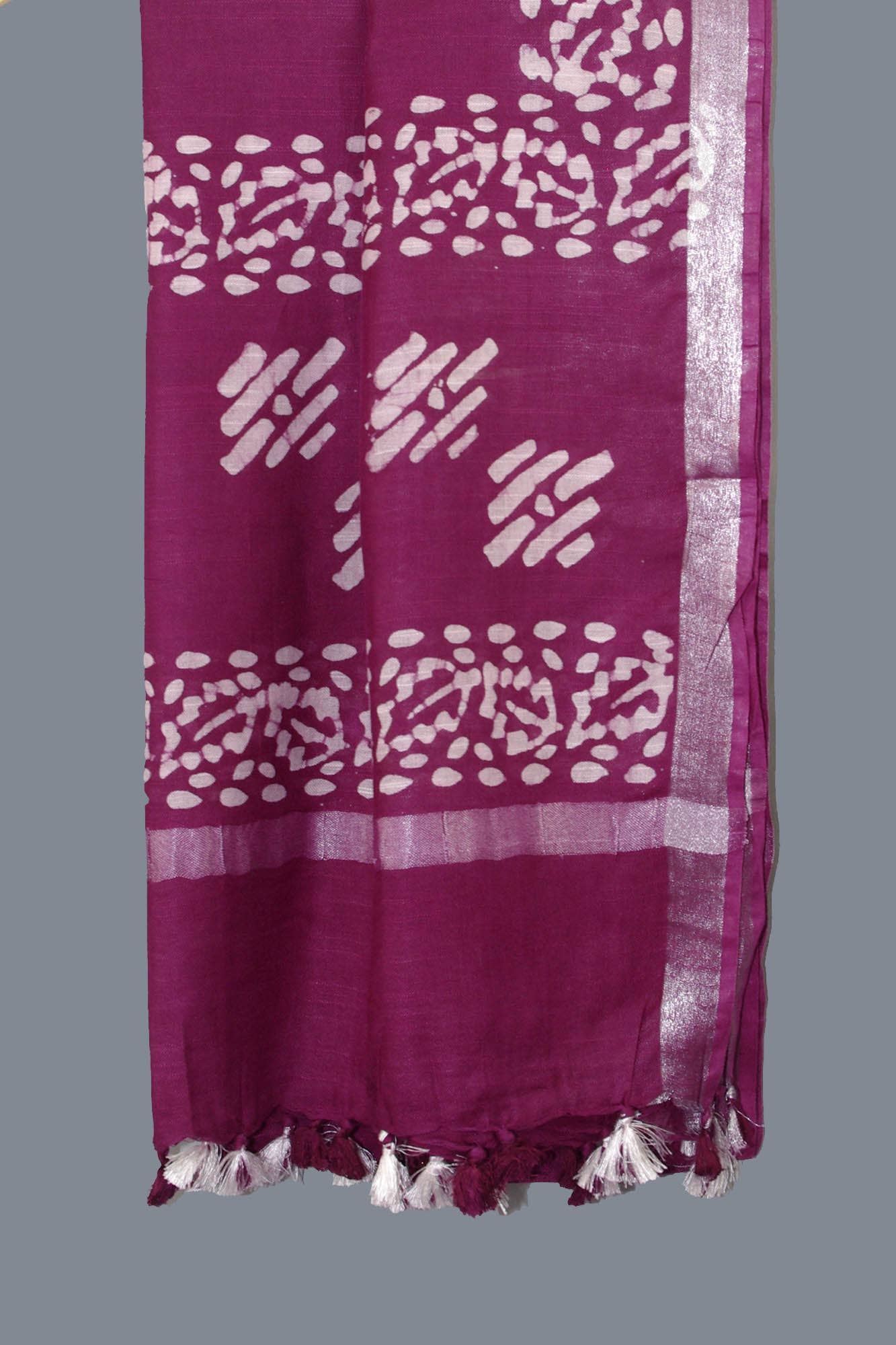Kantha Decor – wholesale Scarf – Women's – Linen Scarf / Stole with Tussle- Deep Wine White Batik Print2
