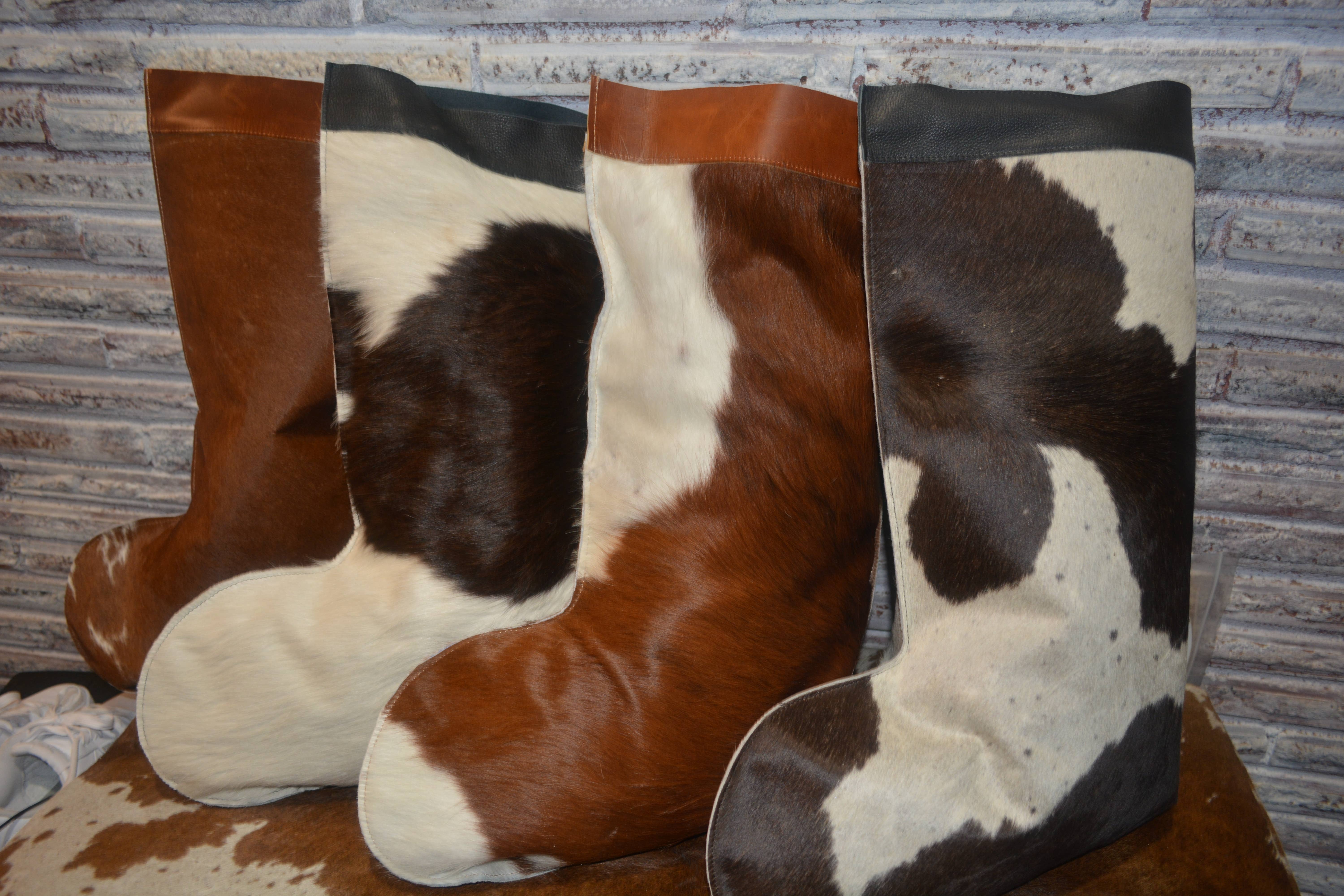 FRINGE & LUXE - Wholesale Christmas Decoration - Giant cowhide stockings