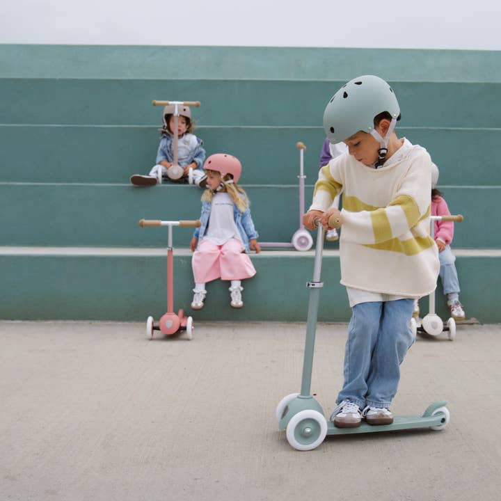 Banwood Inc - Wholesale Bike/Scooter - Kids - BANWOOD ECO SCOOTER - OLIVE