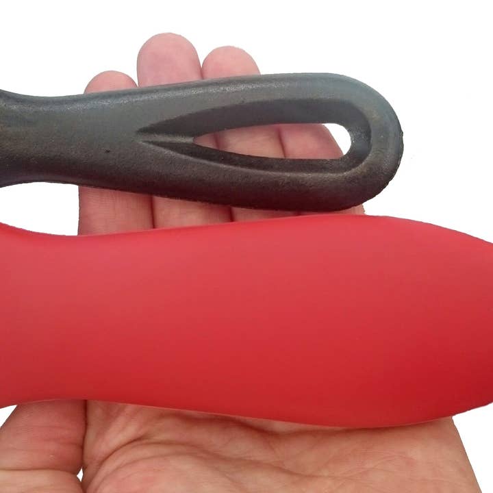 Crucible Cookware - Wholesale Cast iron skillet - Cast Iron Skillet Set 12-Inch (30,5 cm) & 10.25-Inch (26 cm)4