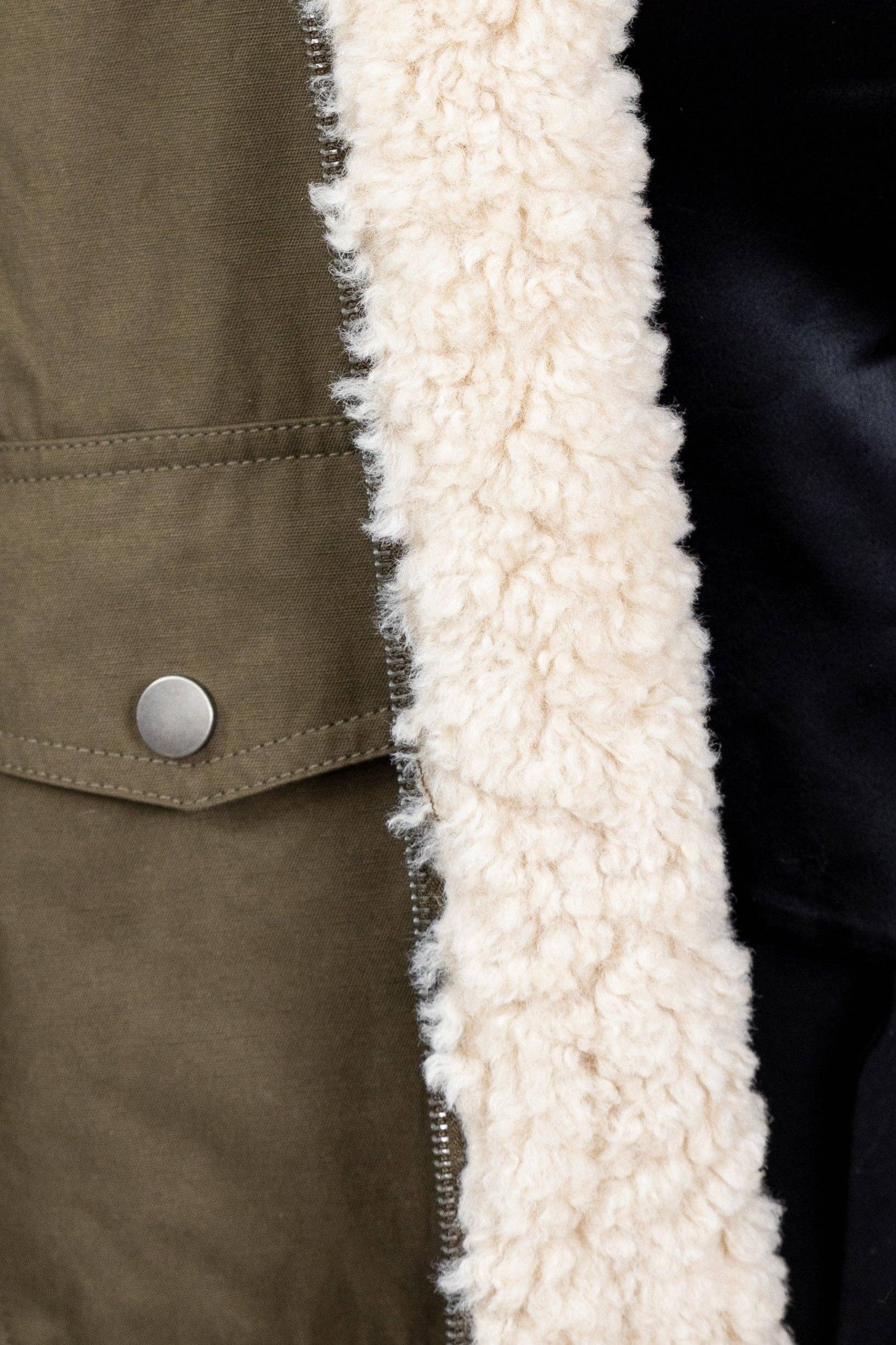 KZELL PARIS – Großhandel Jacke – Damen – WENDBARE BOMBERJACKE MIT KUNSTSCHAFSFELL10