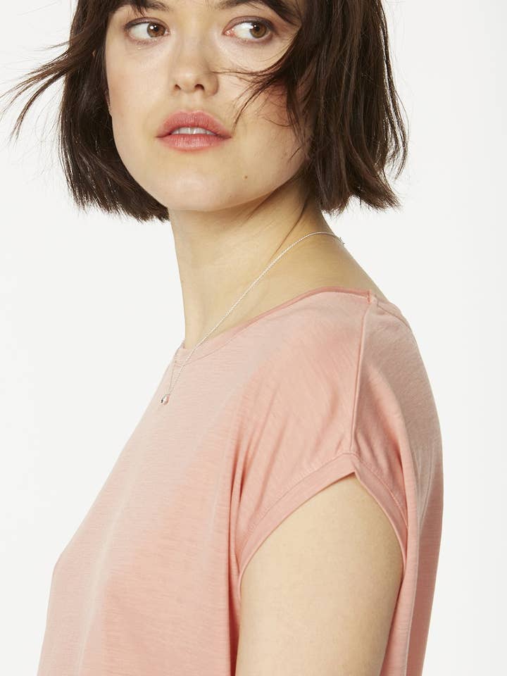 Jilaa T-Shirt in Peach for wholesale by Veneka