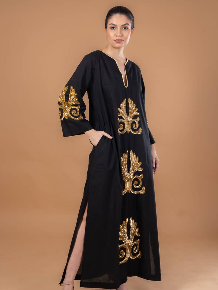 Anannasa Lifestyle - Wholesale Dress – Women's - VICKY SIMONE MAXI DRESS BLACK GOLD SEQUINS0