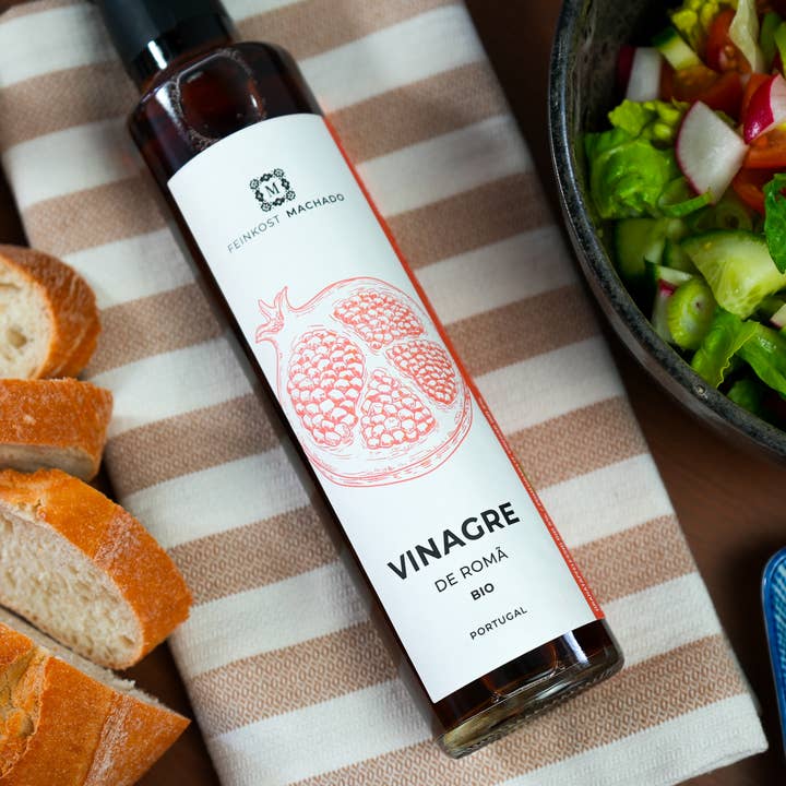 Machado GmbH – wholesale Vinäger – Ekologisk granatäpplevinäger 5%, 250ml | Feinkost Machado