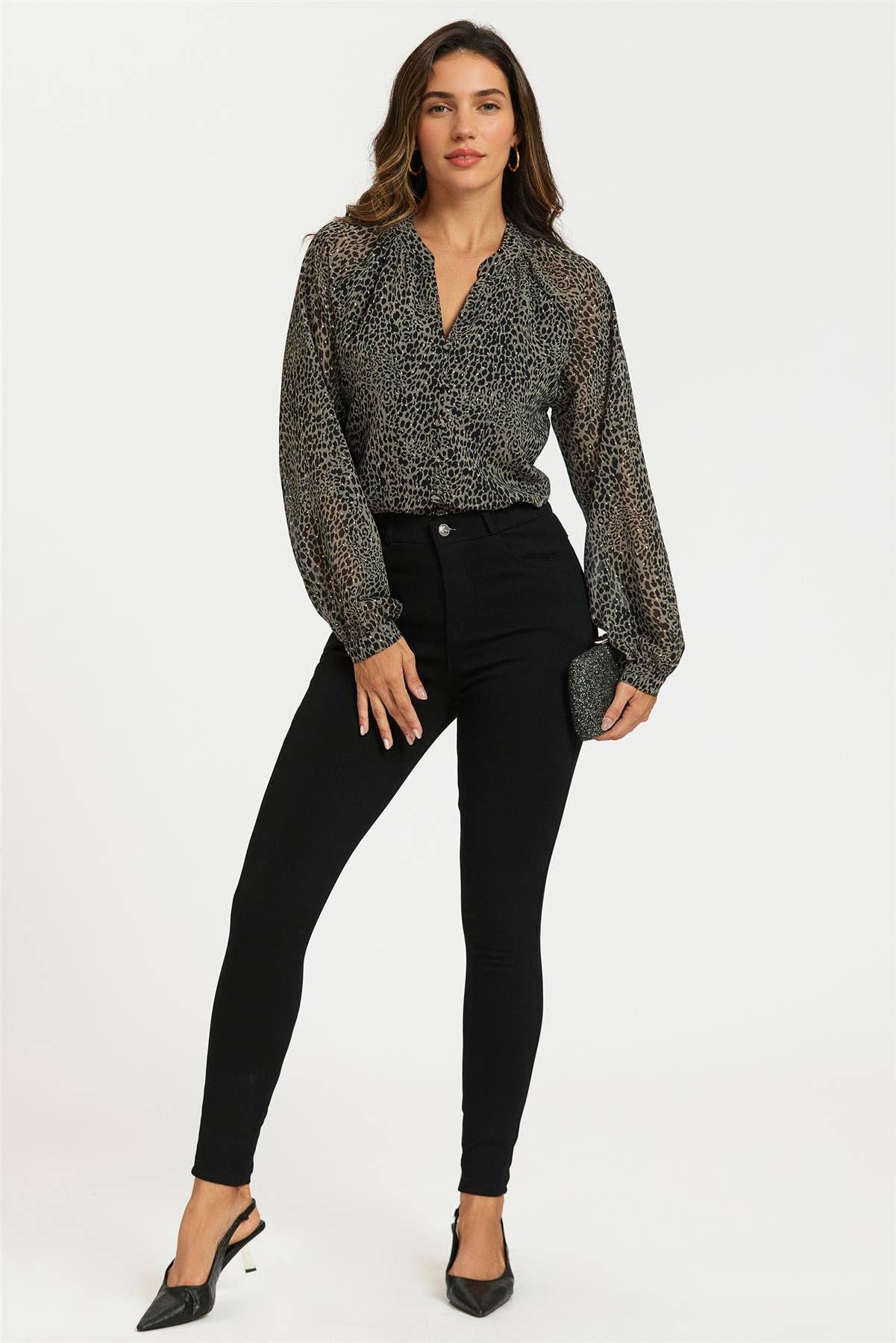 Noir Blouse à manches longues imprimé léopard en feuille d'or en noir en vente sur Faire2