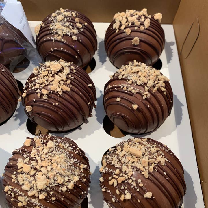 Frosted Cupcakery Bakery – Großhandel Kakao/Heiße Schokolade – Smores Classic Heiße Kakaokugel aus Milchschokolade0