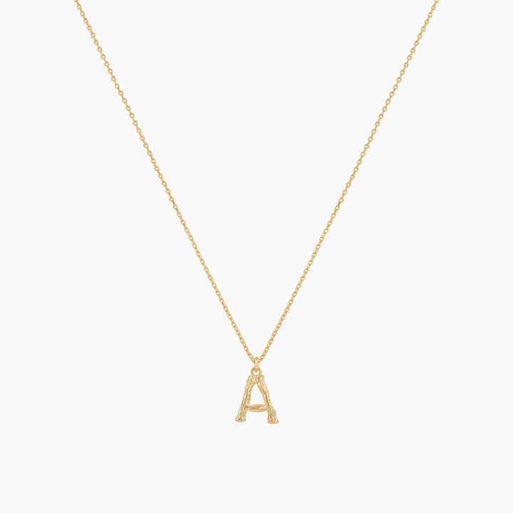 Collana con iniziale testurizzata per la vendita all'ingrosso da parte di Bearfruit Jewelry