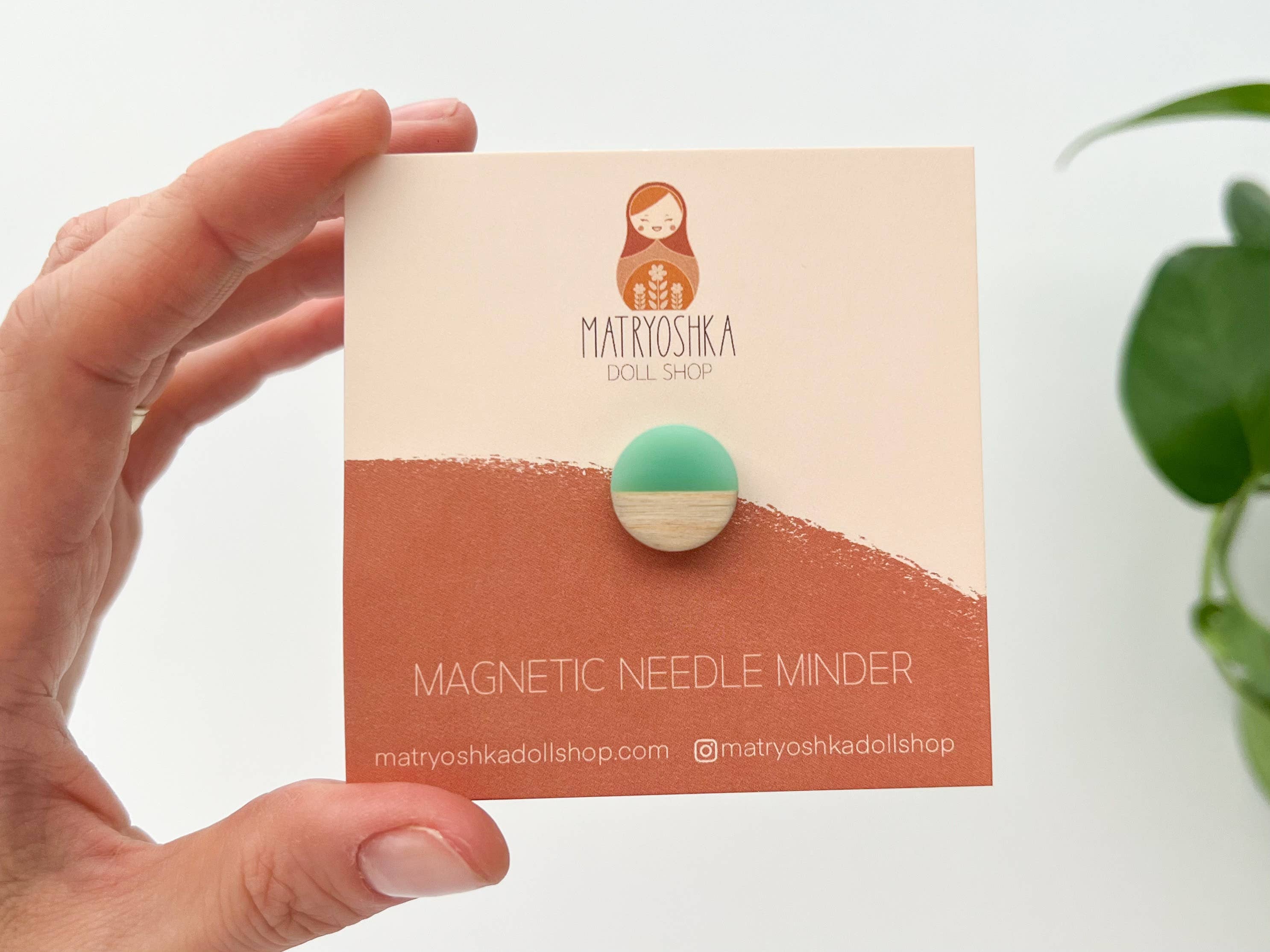 Matryoshka Doll Shop – wholesale Embroidery/cross-stitch supplies – Circle magnetic needle minder, needle magnet5