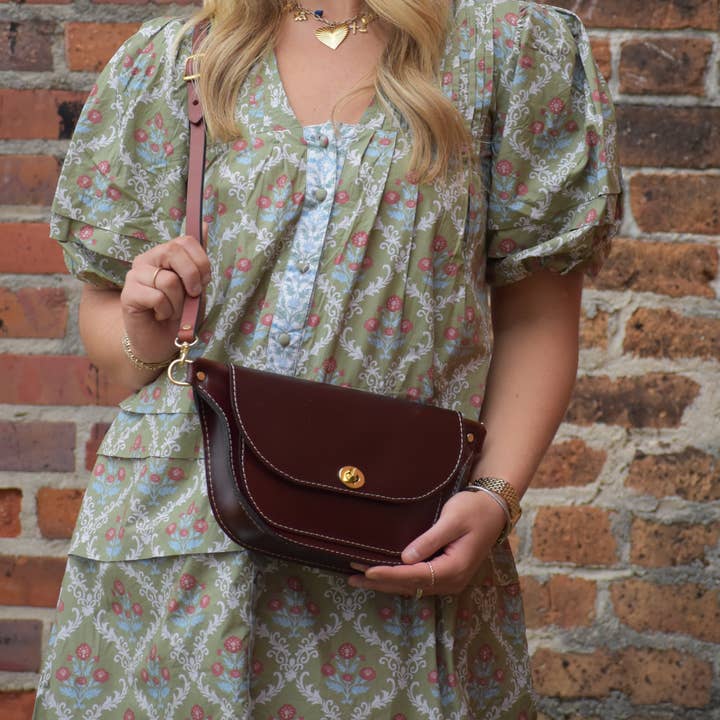 SouthLife Leather Goods - Wholesale Belt Bag - Women's - The Charlotte Belt Bag4