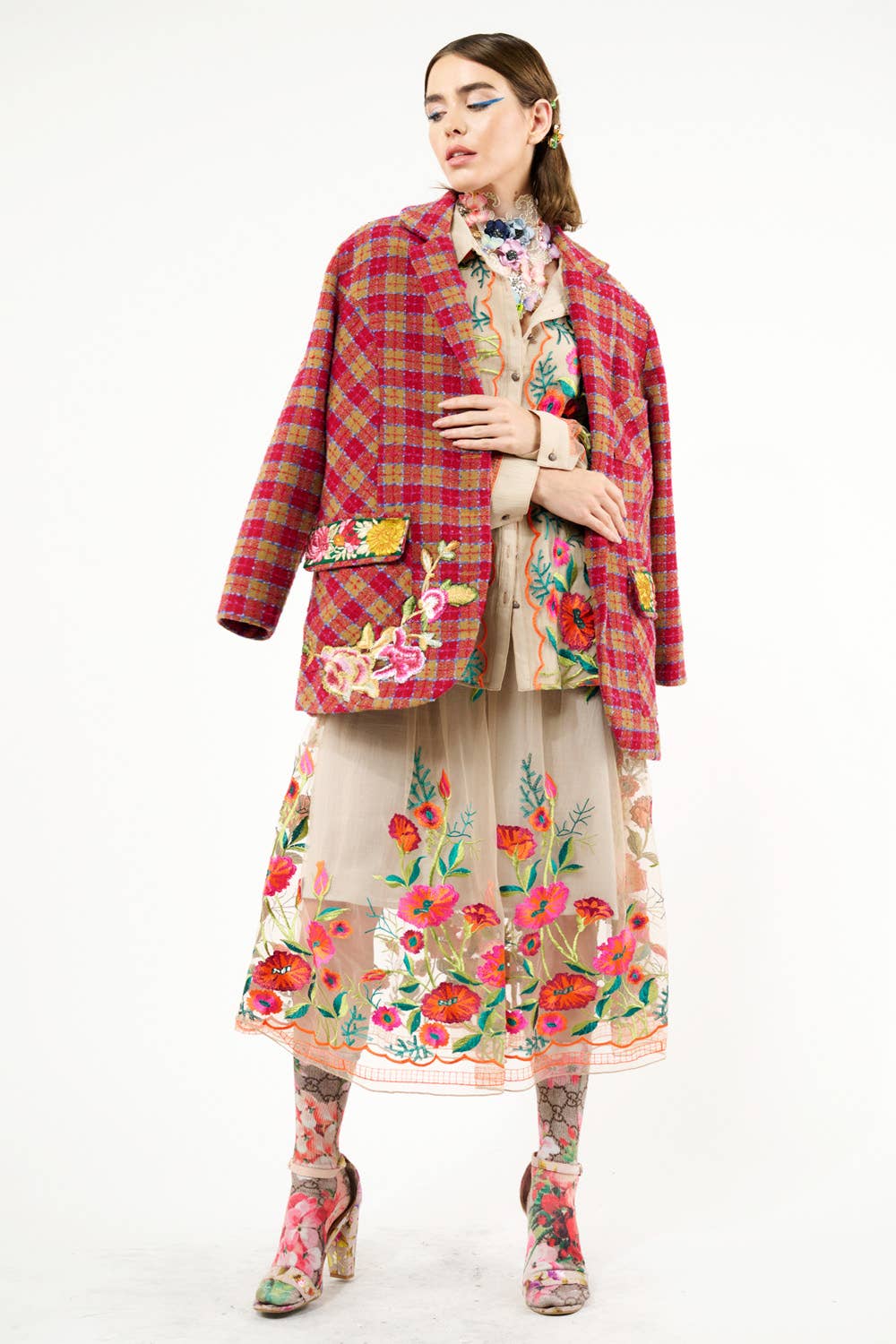 Blu Denim Camicia vintage con ricamo floreale di tulipani in vendita all'ingrosso su Faire31