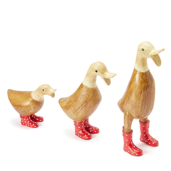 The Wine Savant / Khen Glassware – Ornamento/decoração ao ar livre por atacado – Conjunto de 3 Patos do Jardim com Galochas