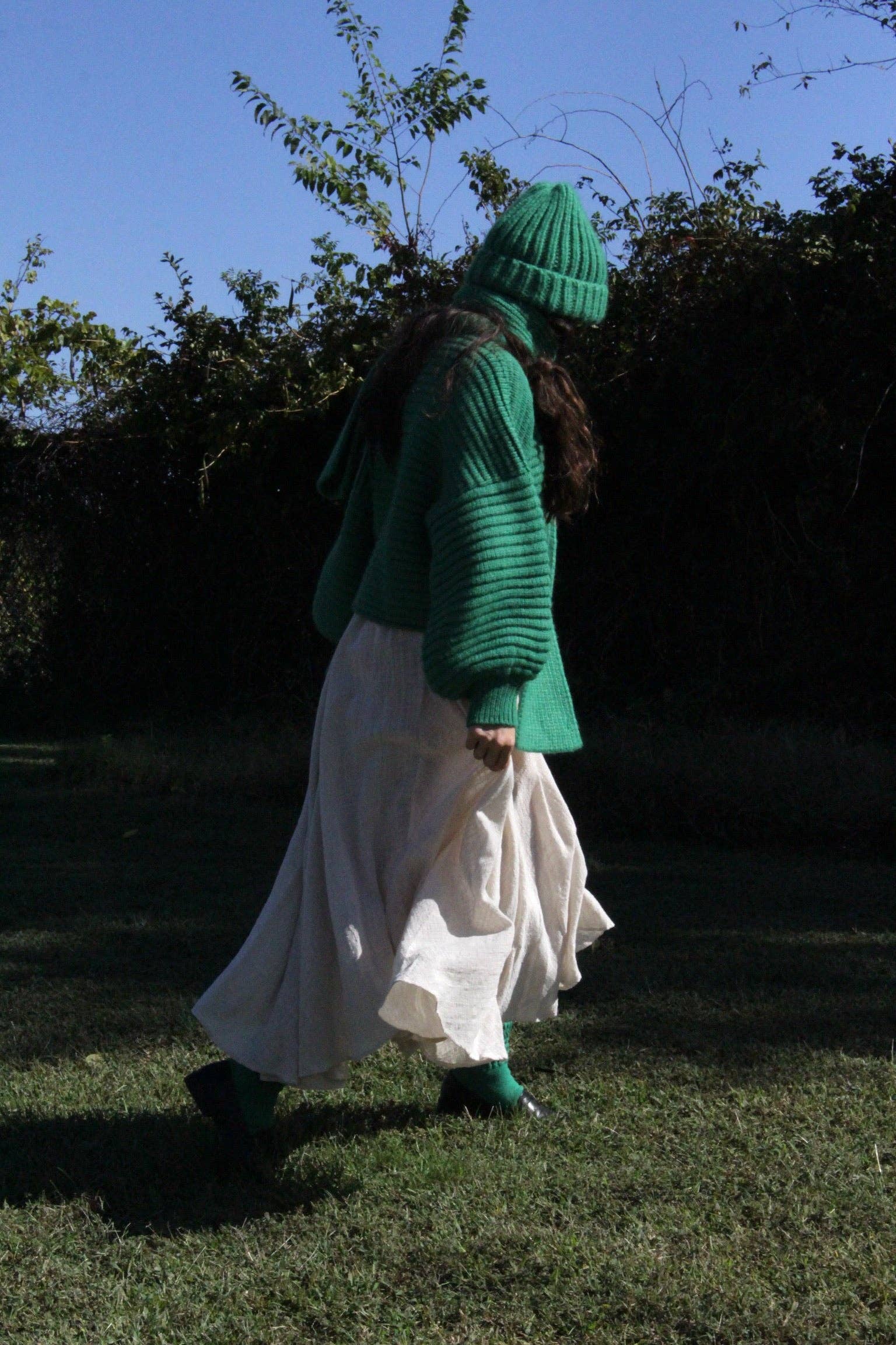 Na Nin – Großhandel Strickpullover – Damen – Romy Strickpullover aus Alpakawolle mit Ballonärmeln23