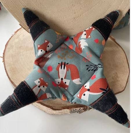 TUGS DE WOUFS EN FOLIE - Wholesale Pet Plush Toy - Dog - Pyramid (treat ball) - various colors2