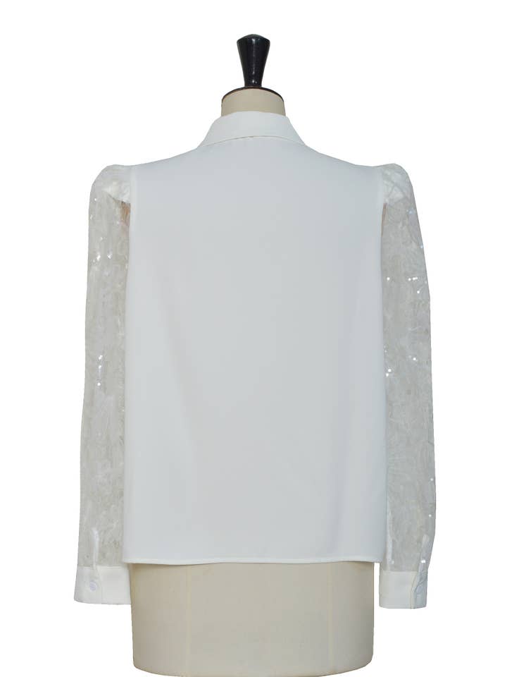 ELLI WHITE - Wholesale Button Down Shirt - Women's - The shirt with lace on the sleeves6