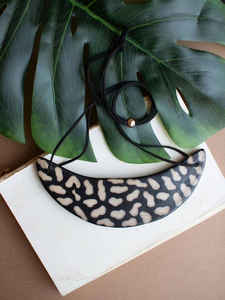 Clay Lenca Bibb Necklace-Ivory for wholesale by Kalalou