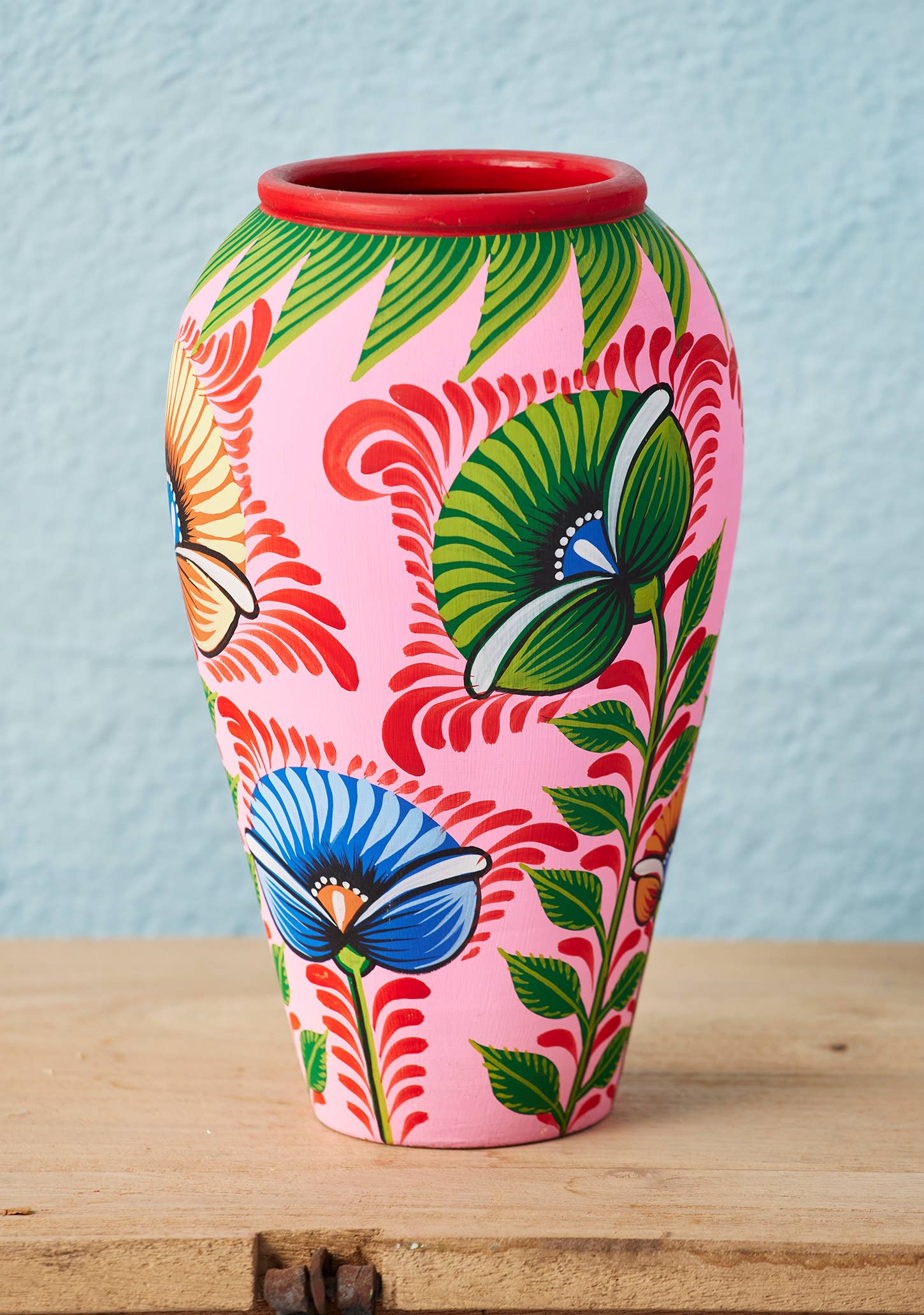 Namaste – wholesale Vase – Shapla Handpainted Terracotta Vase1