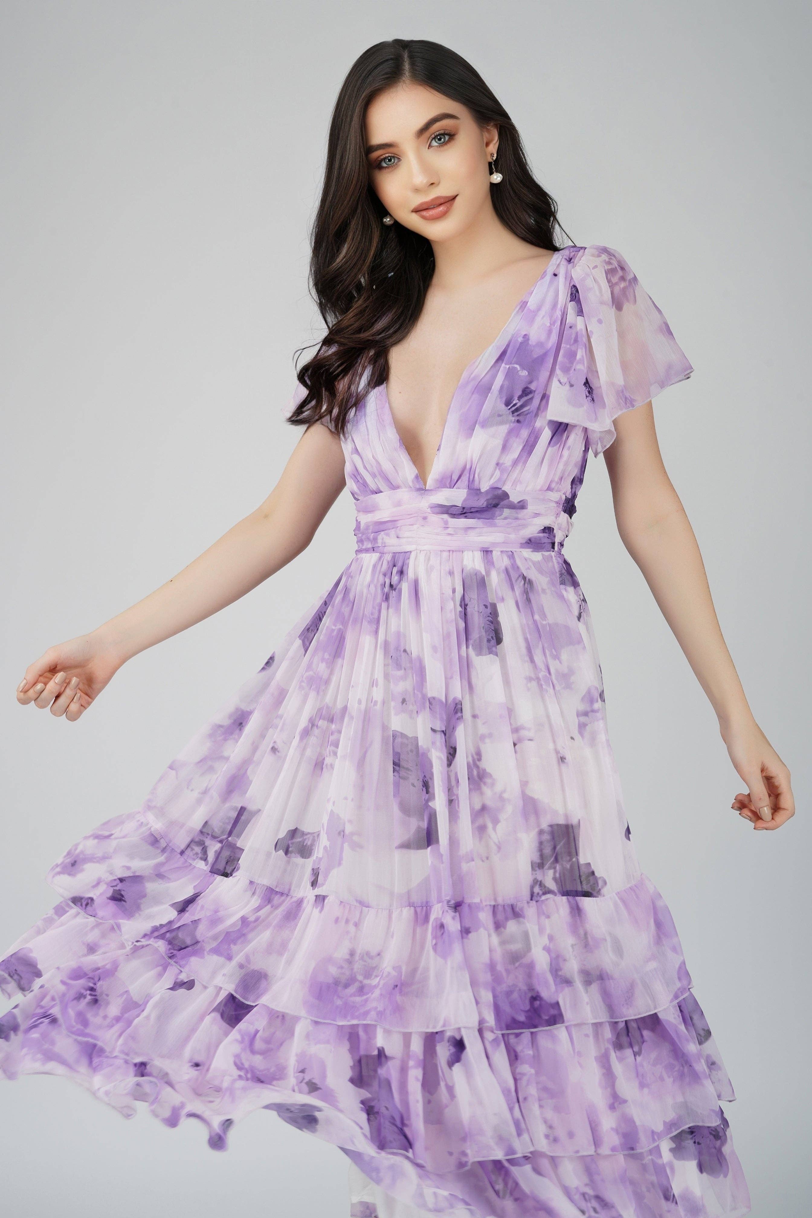 Estampa de lavanda Vestido madrinha de chiffon midi Madison lavanda com estampa para venda a revendedores na Faire1