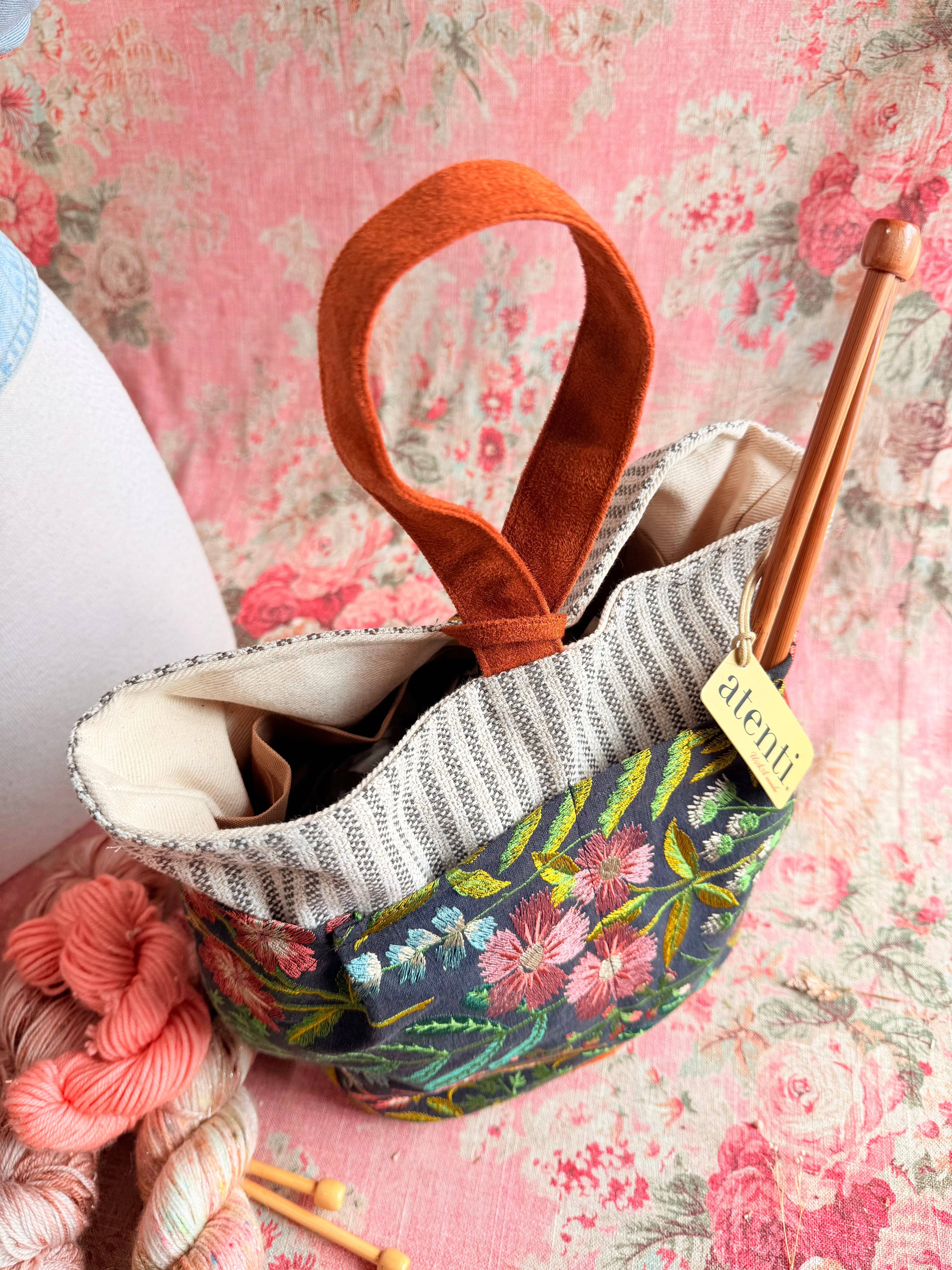 Atenti – wholesale Material för stickning/virkning – Äng Hög Caddy7