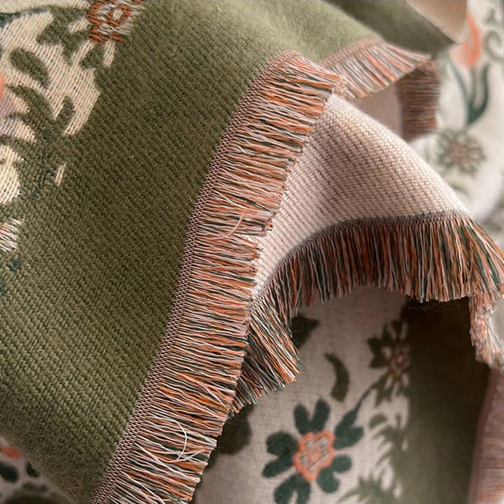 Funkyrel® Atzbranding Limited - Wholesale Scarf - Women's - Scarvii - Winter Paisley Scarf for Women9