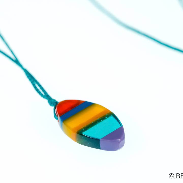 Surfy Necklace - Upcycled Surfboard Resin for wholesale by Betty Belts | Ocean Lovers®