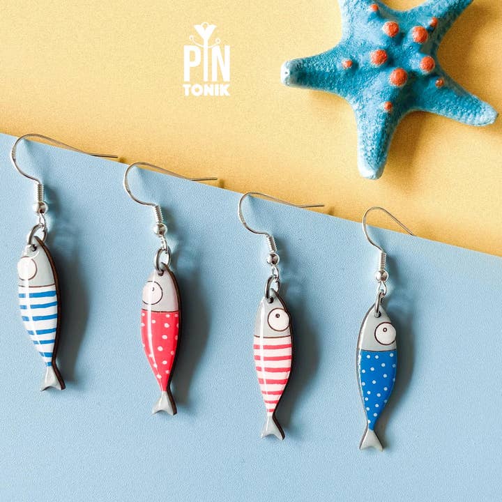 Orecchini estivi a forma di pescatore di sardine in argento sterling per la vendita all'ingrosso da parte di PinTonik