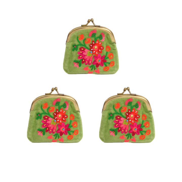 3ABCL24617_GR SET/3 GREEN FLORAL CLUTCH 4.5x4.5" for wholesale by Karma Living