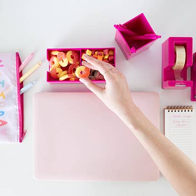 Talking Out of Turn - Wholesale Desk Set - Desk Set11