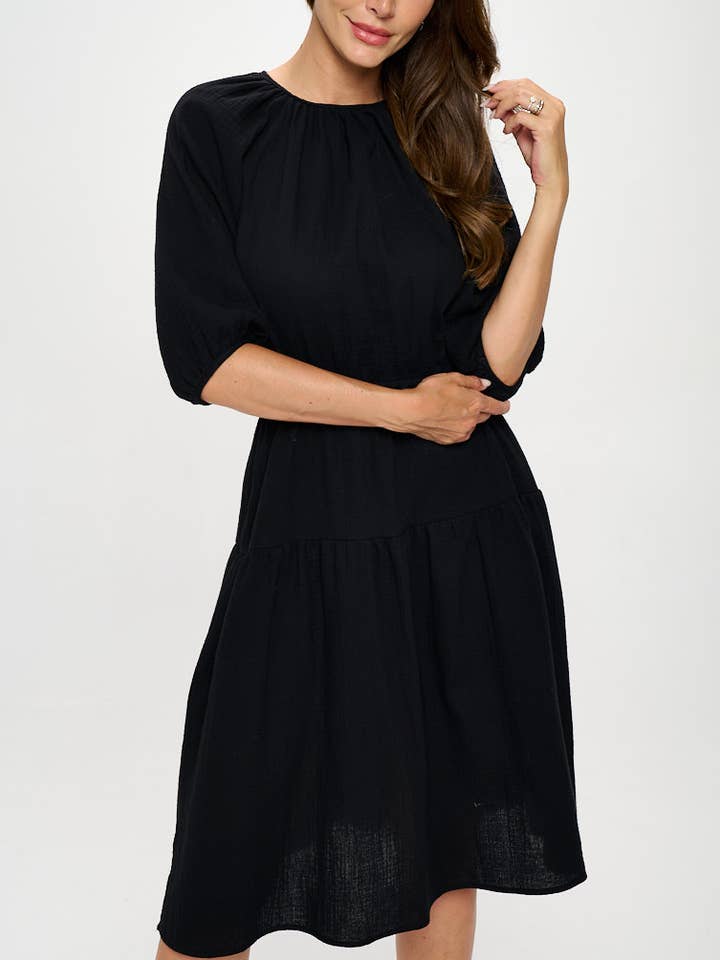 Abito longuette a balze con maniche a 3/4 in cotone prodotto negli Stati Uniti per la vendita all'ingrosso da parte di Renee C.